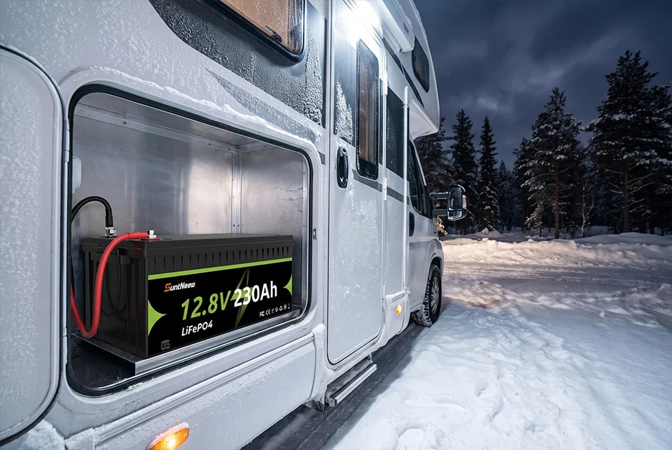 SuntNeew 230Ah LiFePO4 Wohnmobilbatterie in einer geschützten Kälteinstallation